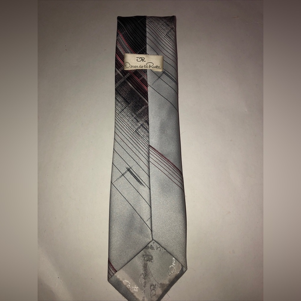Oscar De La Renta Men’s Tie Black And Grey Authentic